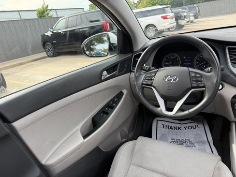 Used 2018 Hyundai Tucson Value FWD image 19