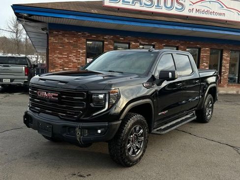 Used 2024 GMC Sierra 1500 AT4X image 1