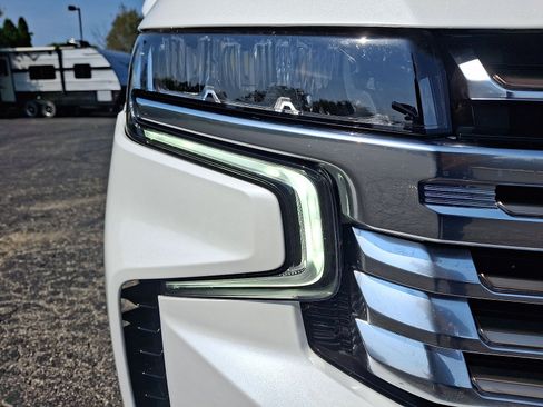 Used 2022 Chevrolet Tahoe High Country AWD/4WD image 28