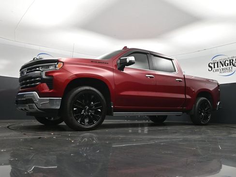 Used 2023 Chevrolet Silverado 1500 LTZ w/ LTZ Convenience Package II AWD/4WD image 28