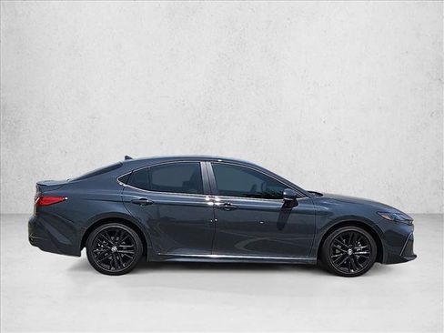 Used 2026 Toyota Camry SE w/ Convenience Package FWD image 4