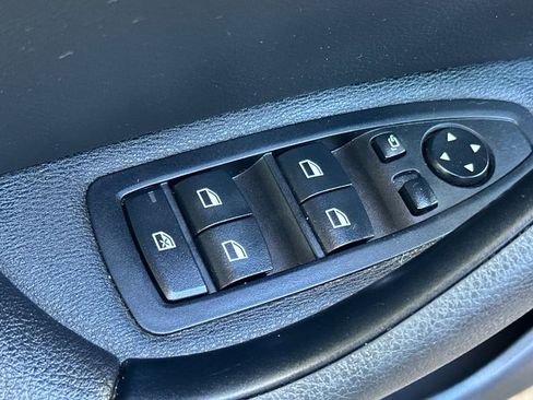 Used 2020 BMW X1 xDrive28i image 11