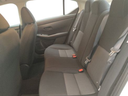 Used 2024 Nissan Sentra SV FWD image 18