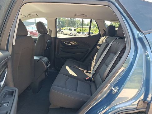 Used 2024 GMC Terrain SLE w/ Driver Convenience Package AWD/4WD image 20