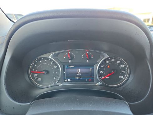 Used 2024 GMC Terrain SLE image 30