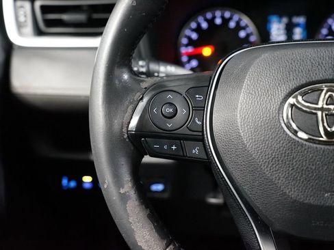 Used 2020 Toyota RAV4 XLE image 14