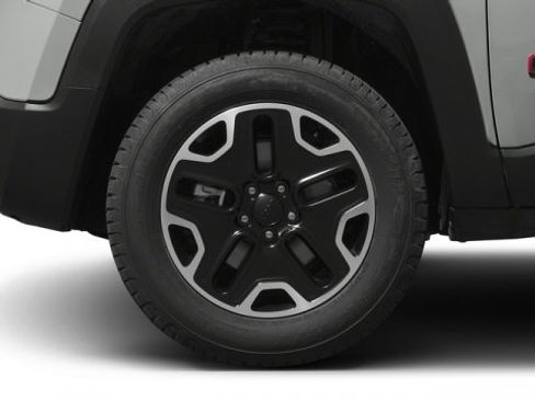 Used 2017 Jeep Renegade Trailhawk image 14