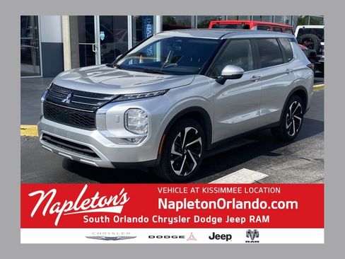 Used 2024 Mitsubishi Outlander SE AWD/4WD image 1