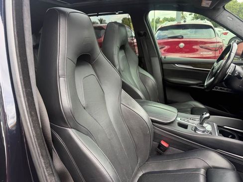 Used 2018 BMW X5 M AWD/4WD image 40