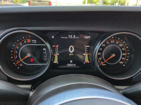 Used 2023 Jeep Gladiator Mojave w/ Trailer Tow Package AWD/4WD image 19