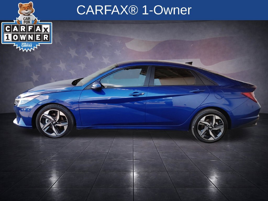 Used 2023 Hyundai Elantra SEL w/ Convenience Package FWD image 2