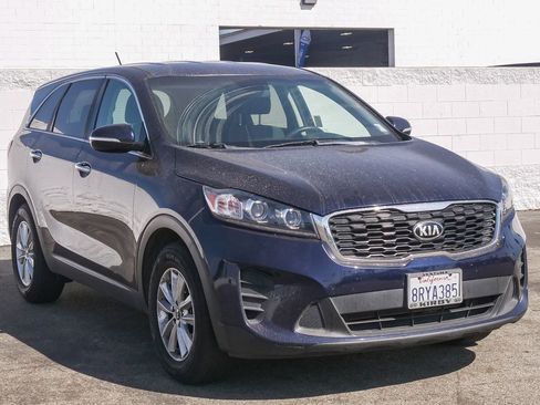 Used 2020 Kia Sorento LX FWD image 3
