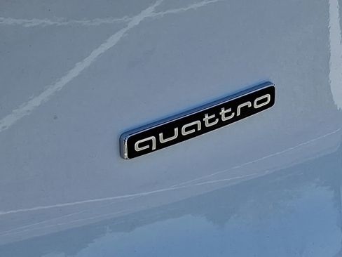 New 2026 Audi Q5 Premium image 12