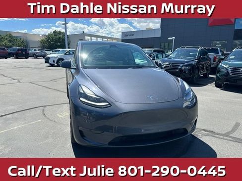 Used 2023 Tesla Model Y Long Range AWD/4WD image 3