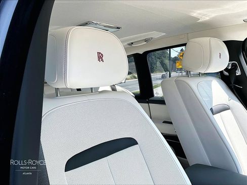 New 2026 Rolls-Royce Cullinan Black Badge AWD/4WD image 15