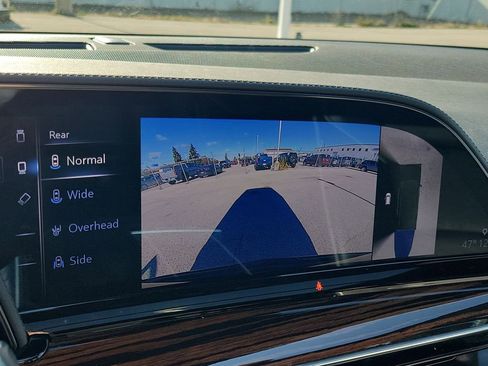 Used 2023 Cadillac Escalade Premium Luxury w/ LPO, Radiant Package image 31