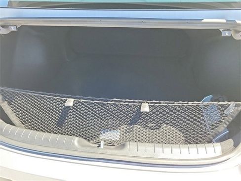 New 2025 Hyundai Elantra SEL image 16