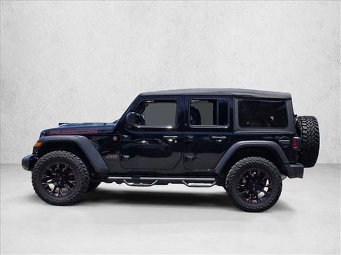 Used 2022 Jeep Wrangler Unlimited Rubicon w/ Cold Weather Group AWD/4WD image 4
