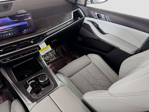 New 2026 BMW X5 sDrive40i w/ Premium Package RWD image 25