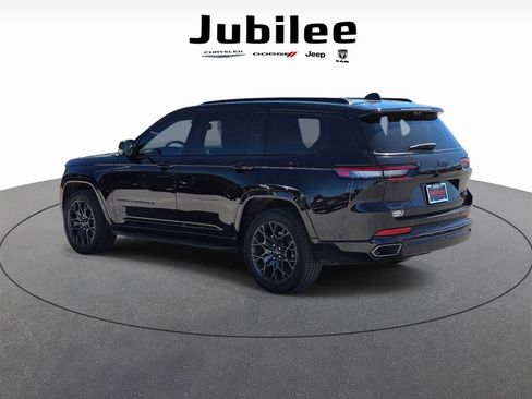 Used 2024 Jeep Grand Cherokee L Summit AWD/4WD image 4
