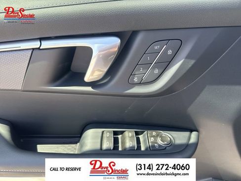 New 2026 Buick Enclave Sport Touring w/ Power Package AWD/4WD image 13