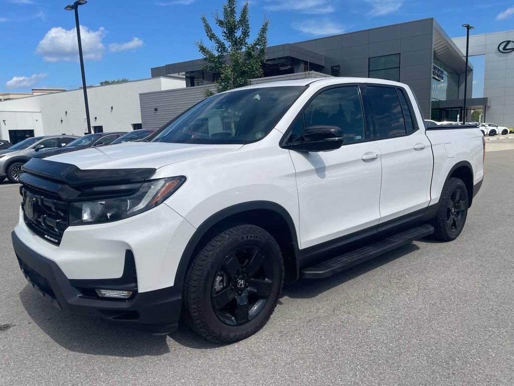 Used 2025 Honda Ridgeline Black Edition image 8