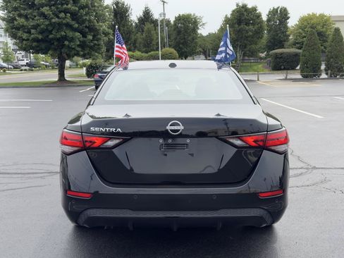 Used 2025 Nissan Sentra SV FWD image 5