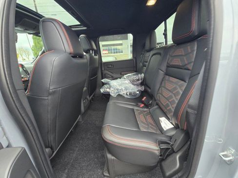 New 2026 Nissan Frontier PRO-4X w/ Pro Premium Package image 18