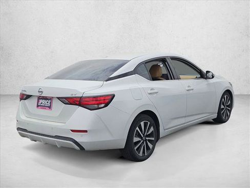Used 2023 Nissan Sentra SV w/ SV Premium Package FWD image 5