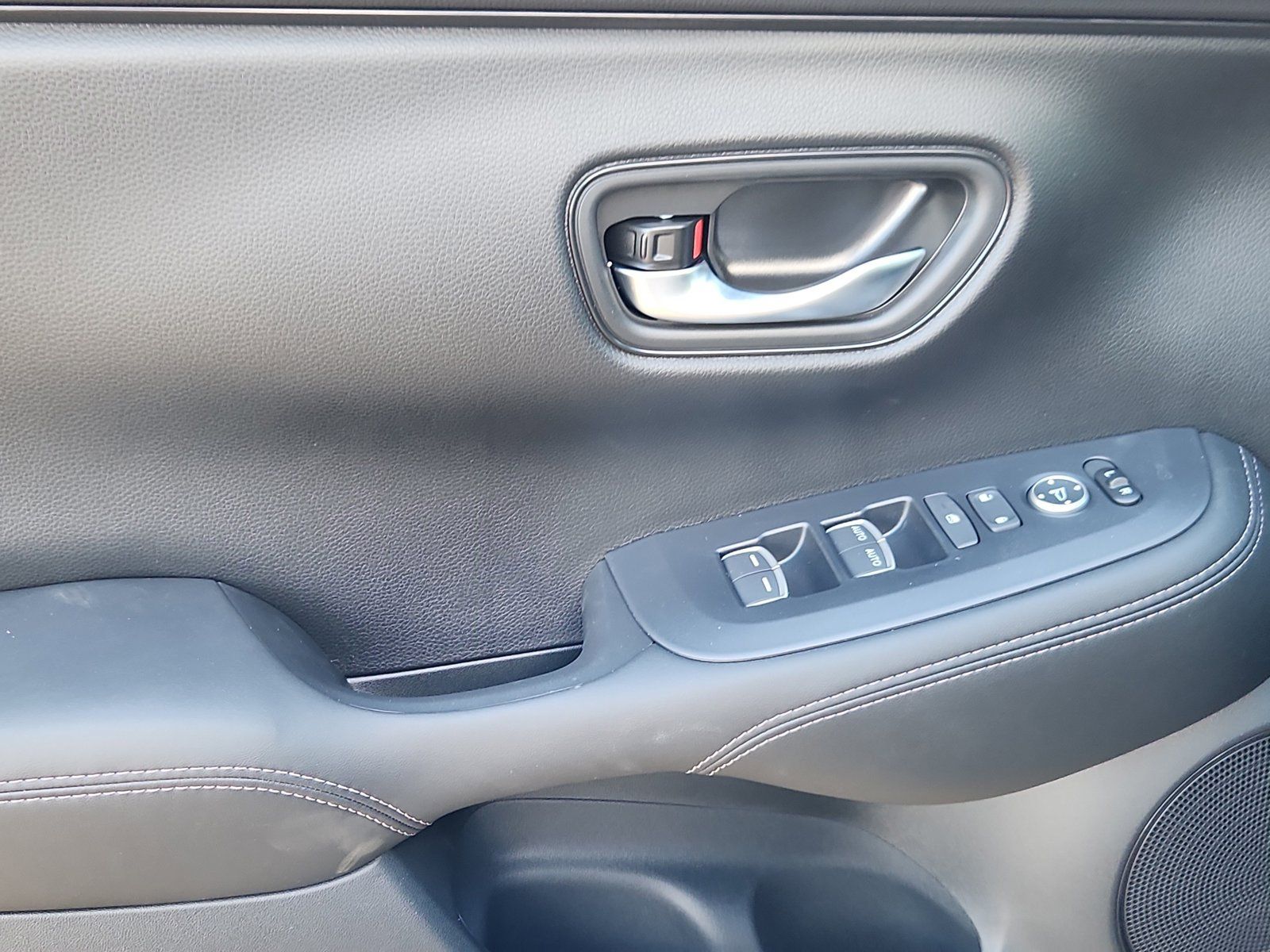 New 2027 Honda HR-V EX-L image 4