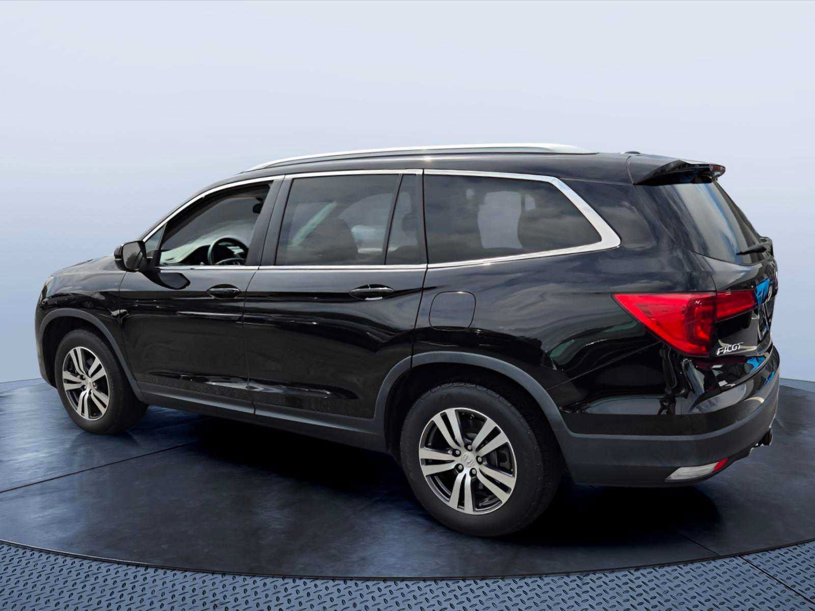 Used 2017 Honda Pilot EX-L image 5