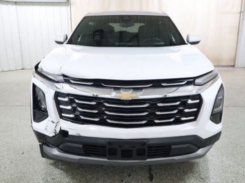 Used 2025 Chevrolet Equinox LT FWD image 7