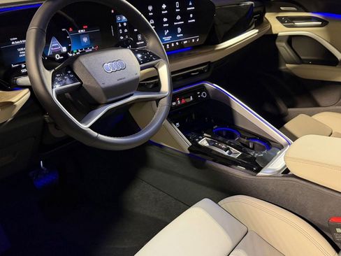 New 2025 Audi Q5 Premium Plus image 4
