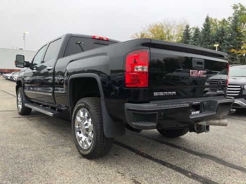 Used 2016 GMC Sierra 2500 Denali image 4