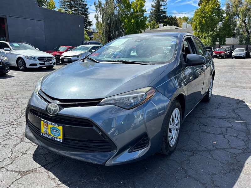 Used 2017 Toyota Corolla LE w/ Carpet Mat Package (TMS) FWD image 10