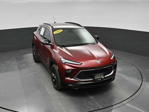 Used 2025 Buick Encore GX Sport Touring w/ Advanced Technology Package AWD/4WD image 30