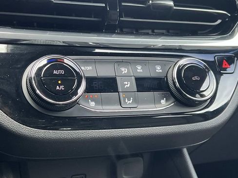 Used 2025 Buick Envista Sport Touring w/ Convenience I Package image 25