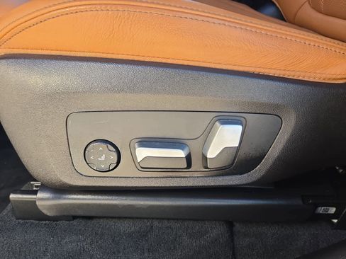 Used 2023 BMW X4 xDrive30i w/ M Sport Package image 16