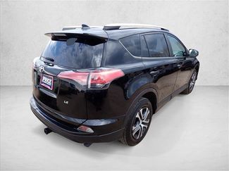 Used 2016 Toyota RAV4 LE FWD video 4