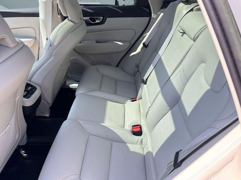 Used 2023 Volvo XC60 B5 Ultimate w/ Climate Package image 25
