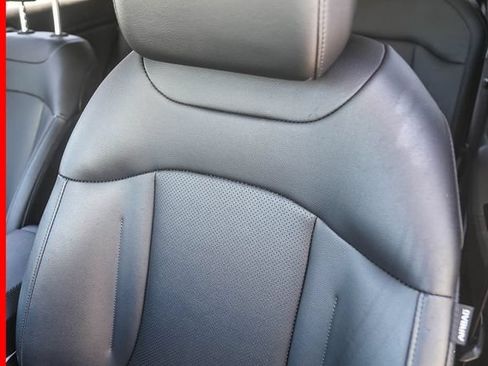 Certified 2025 Kia Sportage EX FWD image 25