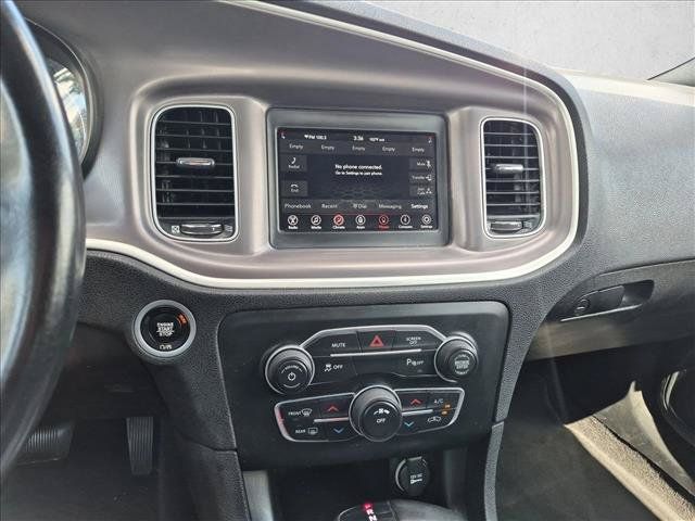 Used 2022 Dodge Charger SXT RWD image 14