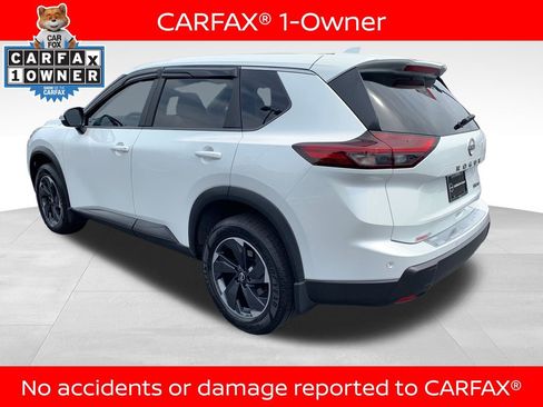 Used 2024 Nissan Rogue SV AWD/4WD image 4