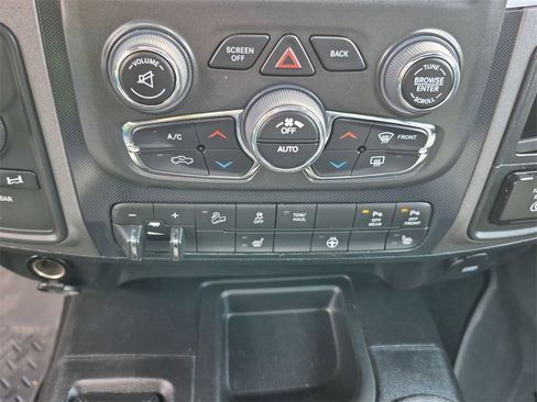 Used 2018 RAM 2500 Power Wagon w/ Luxury Group image 26