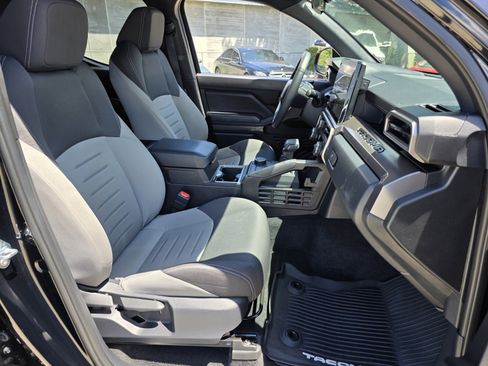 Certified 2025 Toyota Tacoma TRD Sport image 15