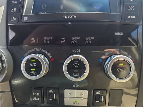 Used 2013 Toyota Sequoia Limited AWD/4WD image 22