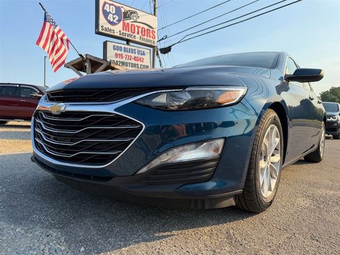 Used 2019 Chevrolet Malibu LT image 9