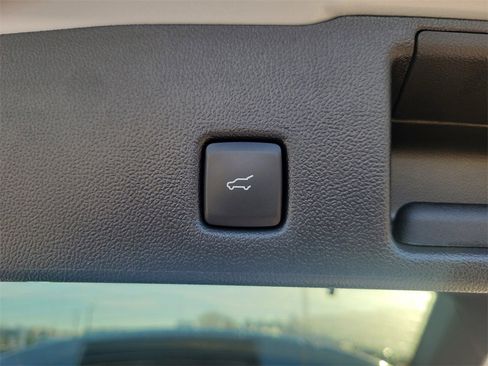 Used 2025 Ford Escape Base w/ Class II Trailer Tow Package image 10