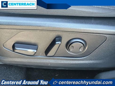 Used 2023 Hyundai Santa Cruz SEL Premium image 15