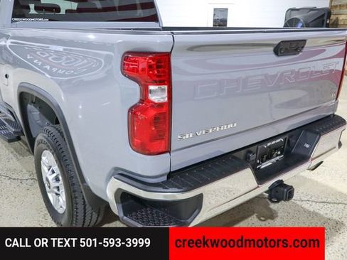 Used 2024 Chevrolet Silverado 2500 LT w/ Convenience Package image 26
